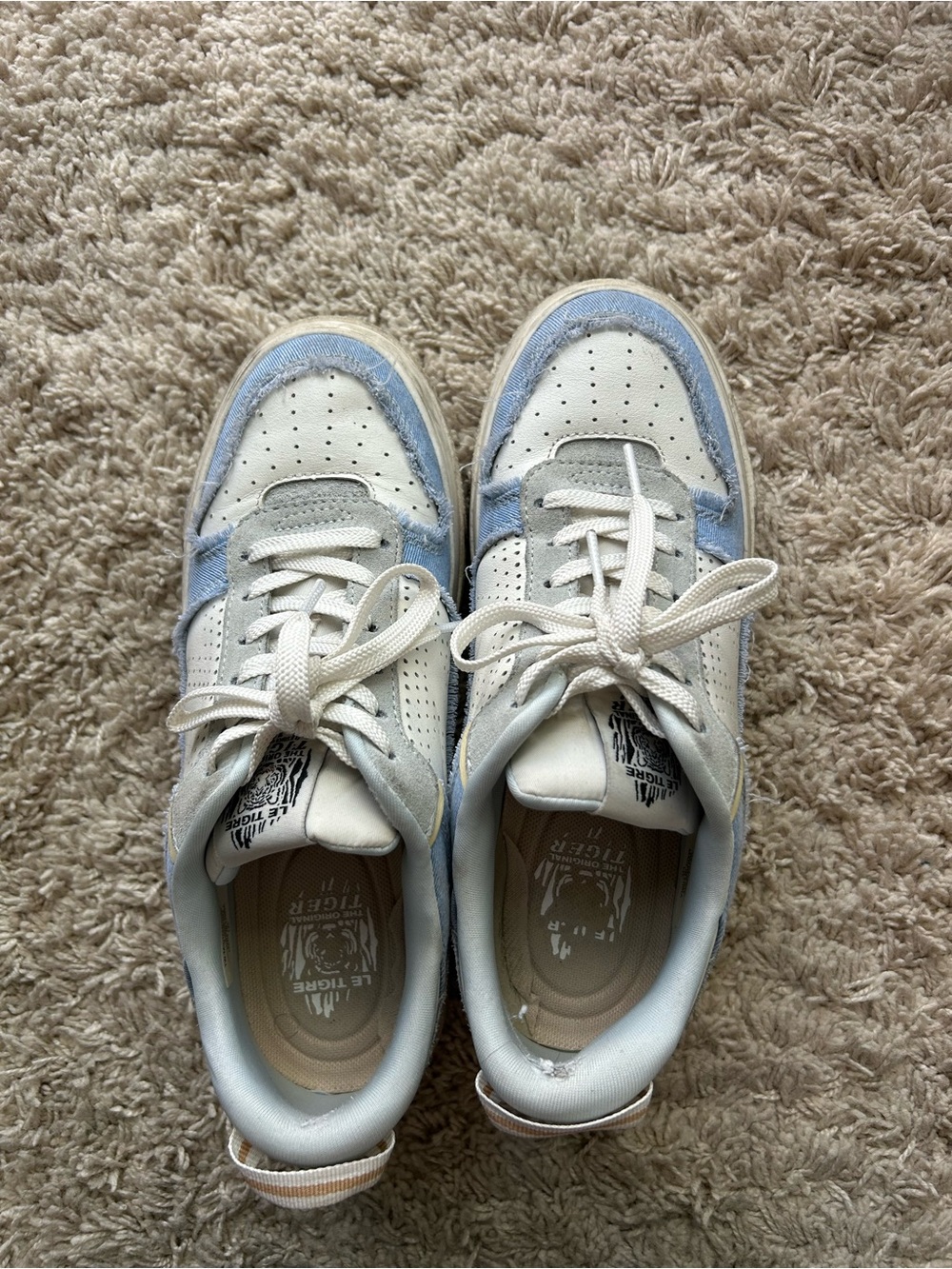 Casual Lace-Up Sneakers in White and Light Blue